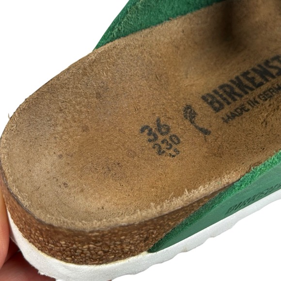 Birkenstock Ladies 36 (5) Narrow Arizona Big Buckle Bold Jade Leather Sandals - Picture 2 of 8